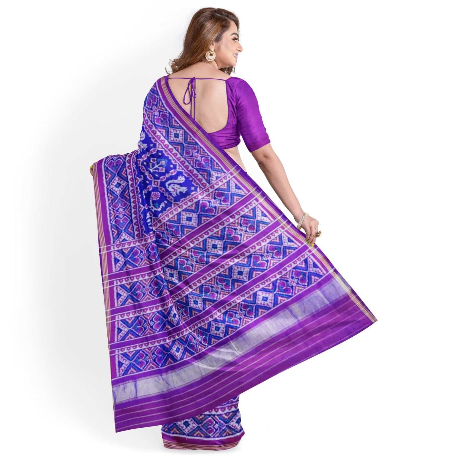 rajkotipatola Traditional Single ikkat Magenta Blue 12 Figure Patola Saree