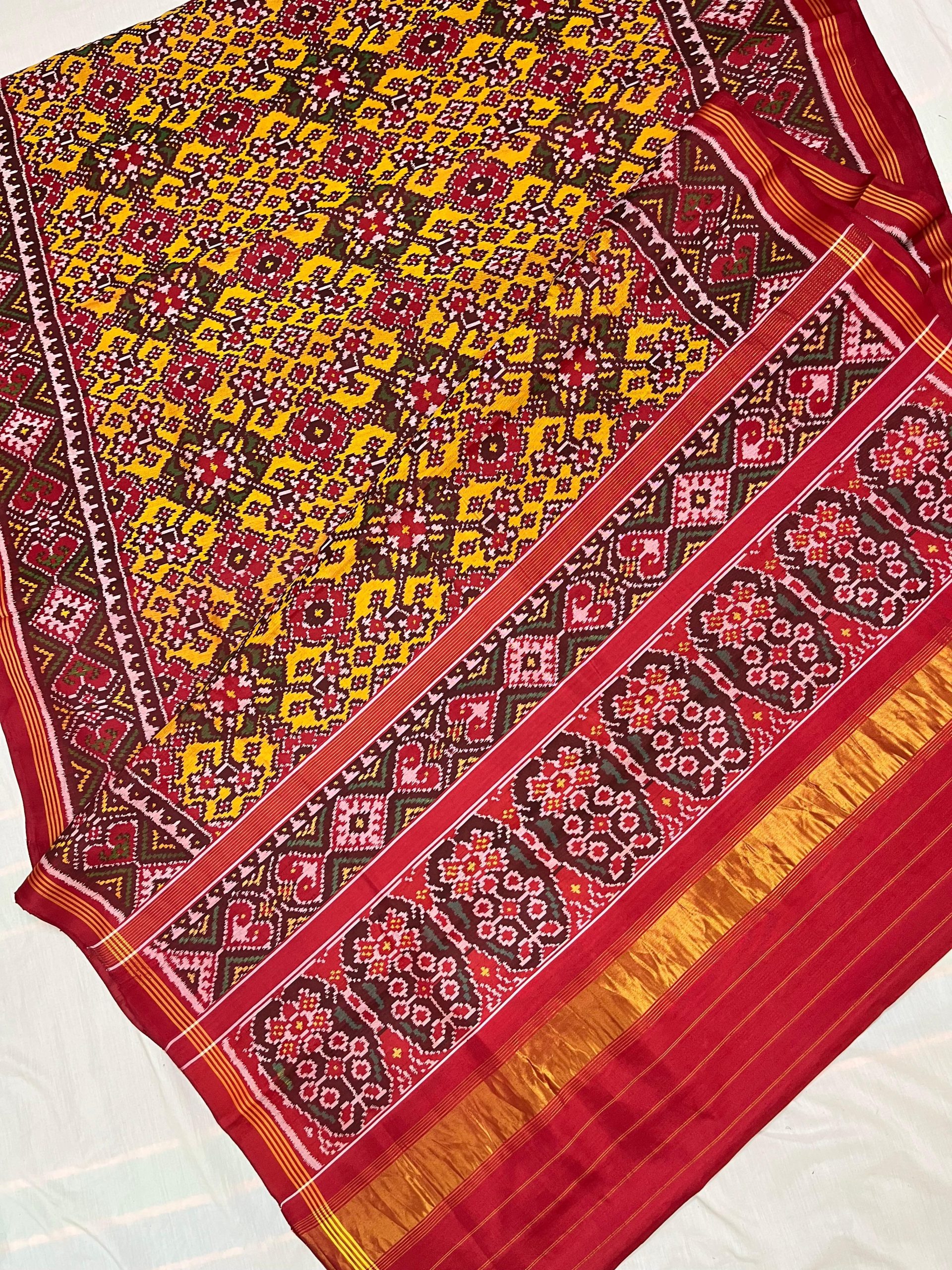 Rajkoti Patola Saree - RPADHAN 571 - Image 5